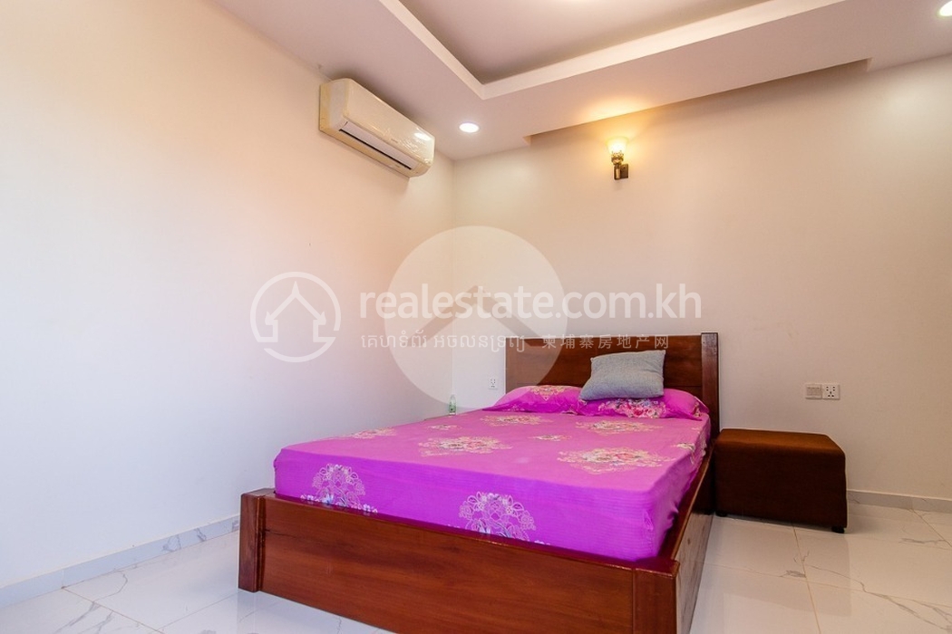 2112141558673bd1-13398-7unit-Apartment-for-Rent-in-Night-Market-Area2.jpg