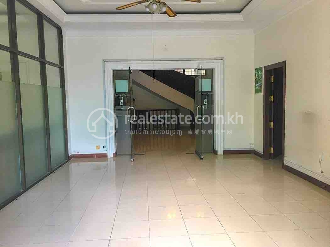 residential Villa for rent v Chey Chumneah ID 200691 8
