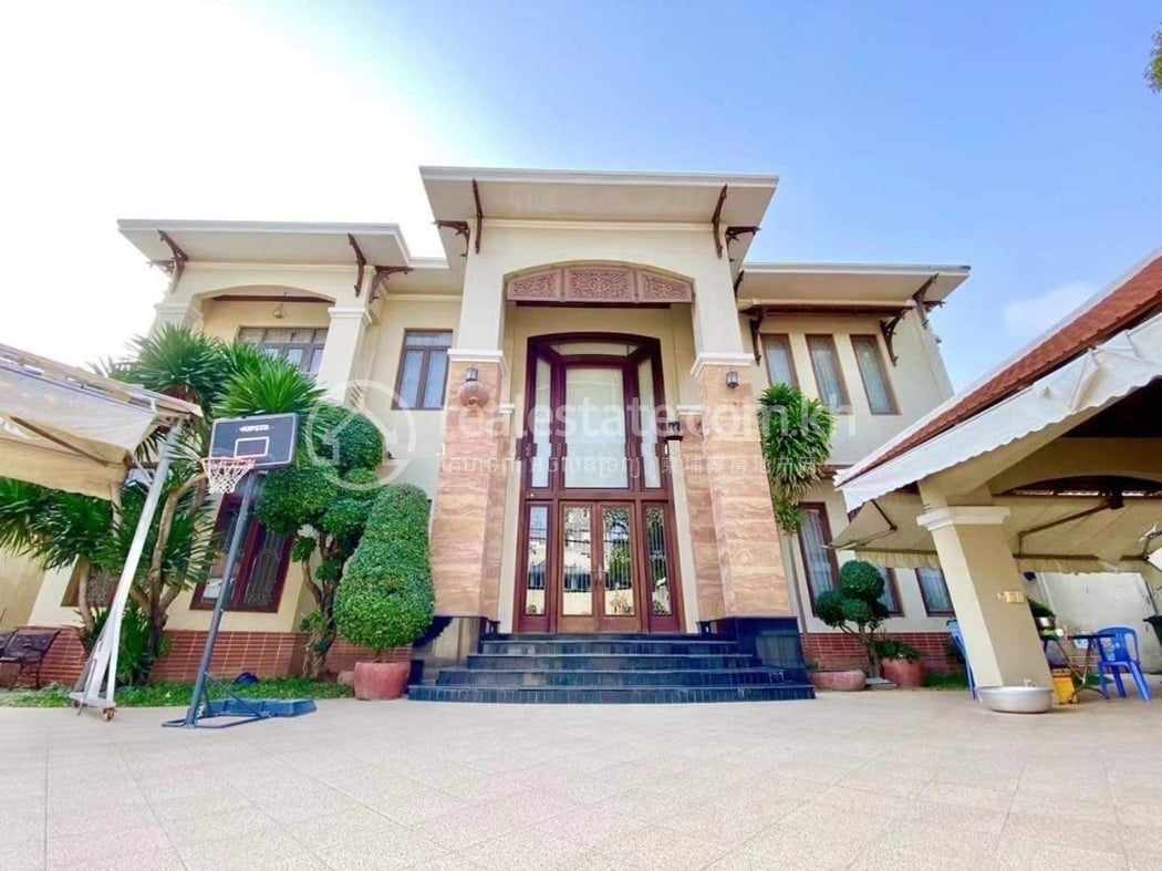 131427-spacious-villa-for-rent-in-doun-penh-1-minutes-from-bkk1--1645151777-99144606-b.jpeg