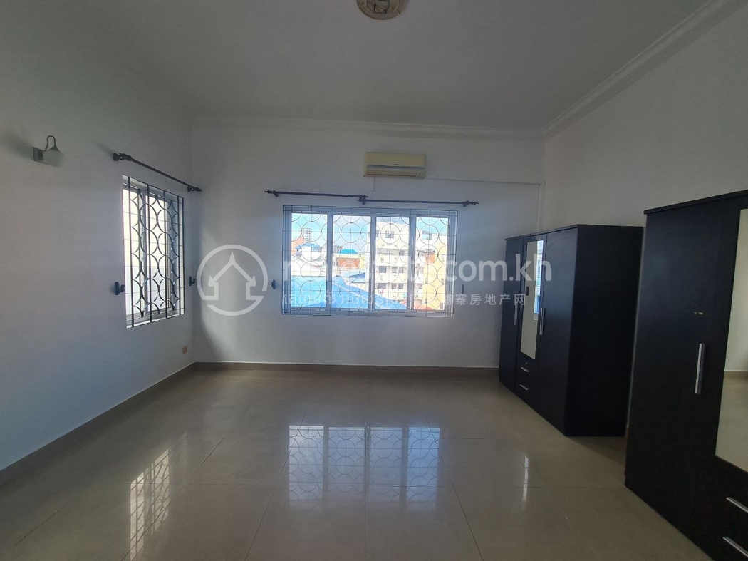 residential House for rent v Tonle Bassac ID 208660 7