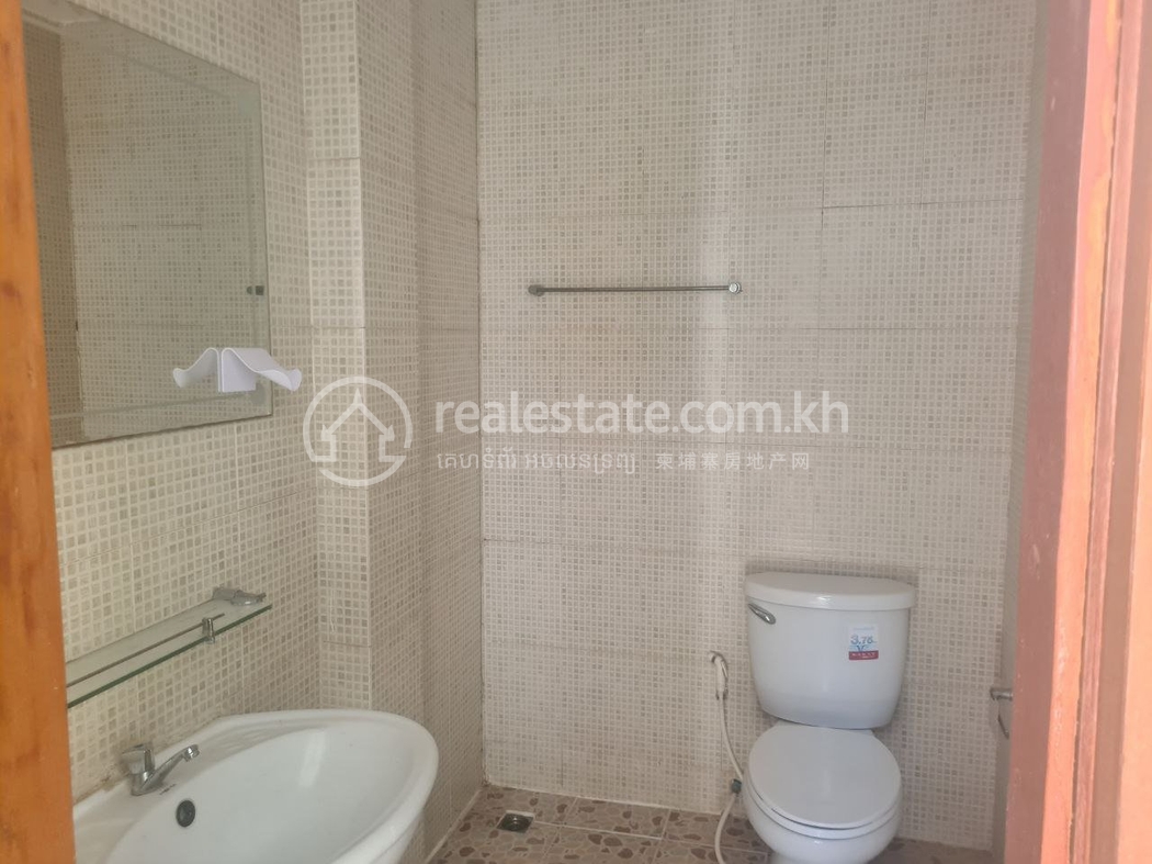 residential House for rent v Tonle Bassac ID 208660 12