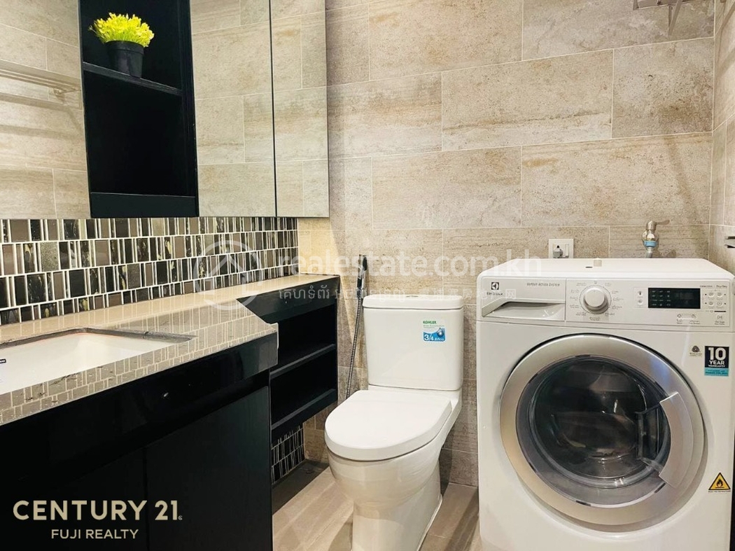residential Condo for rent v Tonle Bassac ID 207967 7