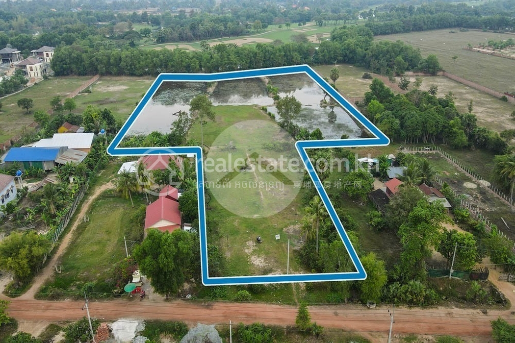220502061989c202-14367-1.6-hectare-Land-For-Sale-Near-Angkor-GolfResort7-1000x667.jpg