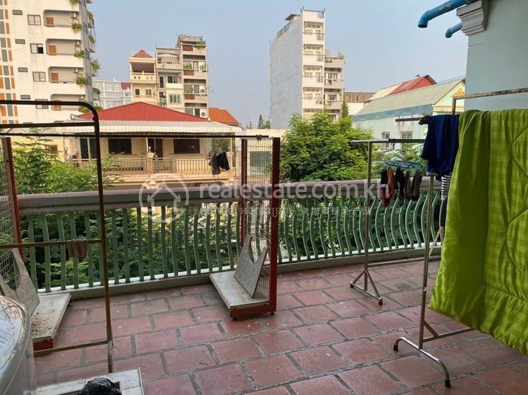 residential House for sale v Tonle Bassac ID 222302 5