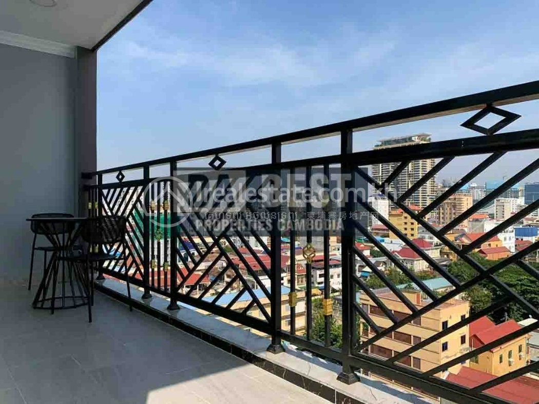1BR Apartment for Rent in BKK2 Phnom Penh with pool and gym-3.jpg