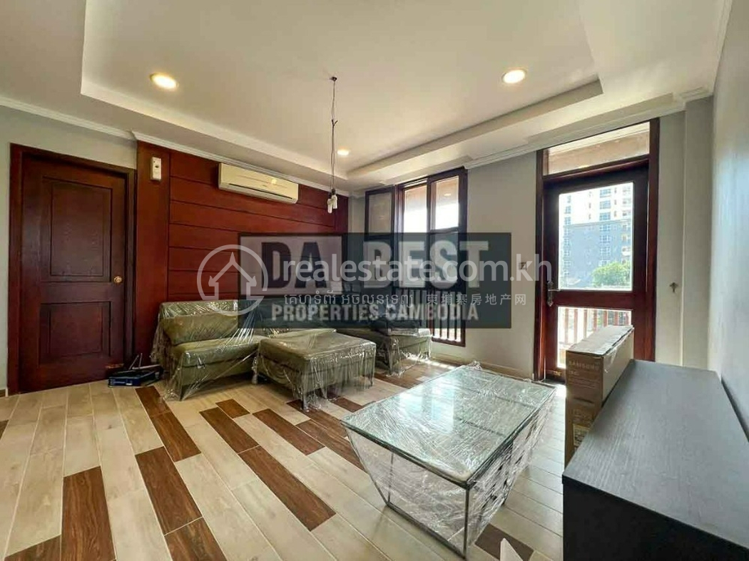 3Bedroom apartment in central bkk1 phnom penh -3.jpg