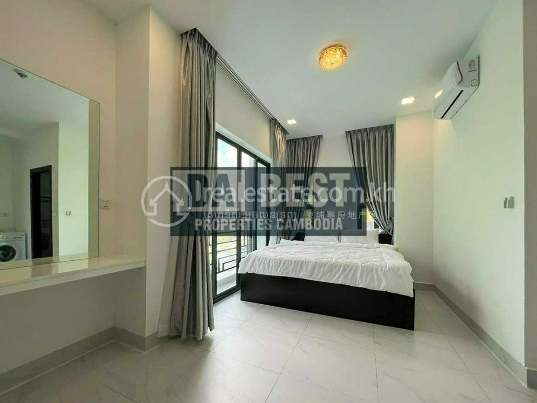 apartment with swimming pool for rent in phnom penh tonle bassac -2.jpg