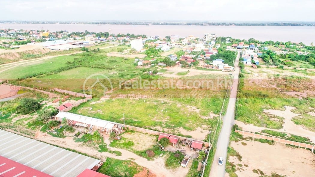 2.7-Hectare-Land-For-Sale-200m-From-NR6-Preaek-Anhchanh-Commune-Img3.jpg