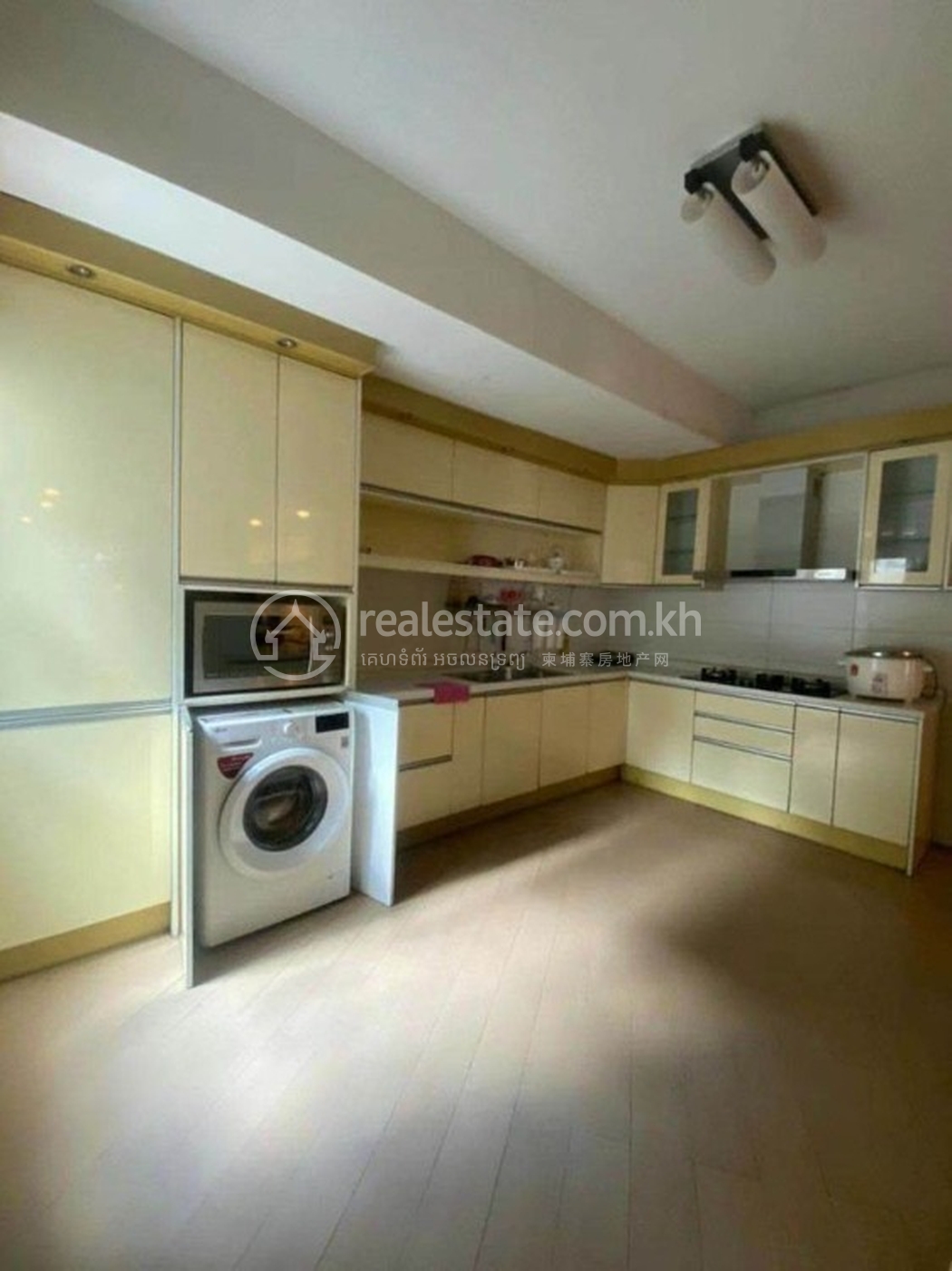 residential House for rent v Tonle Bassac ID 227504 6