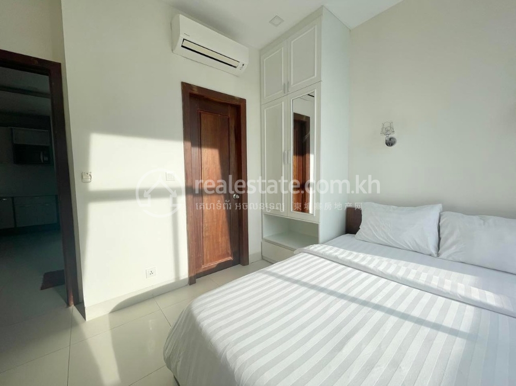 residential Condo for rent v Tonle Bassac ID 227470 10