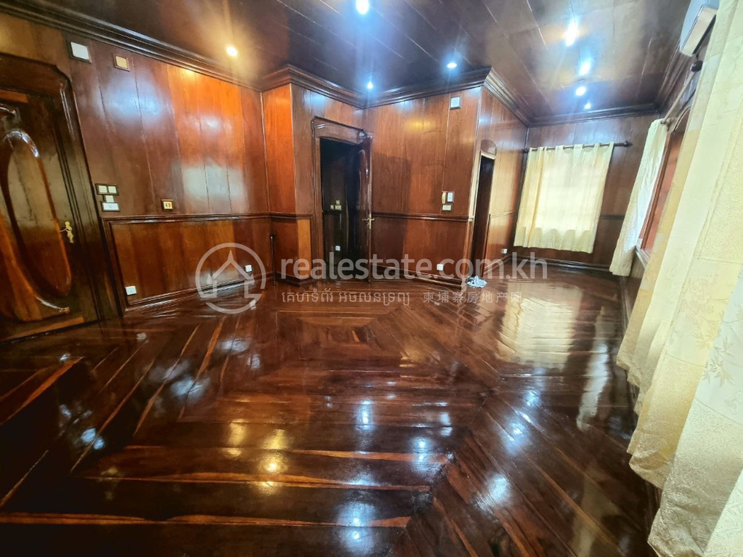 residential Villa for sale v Boeung Kak 1 ID 229844 11