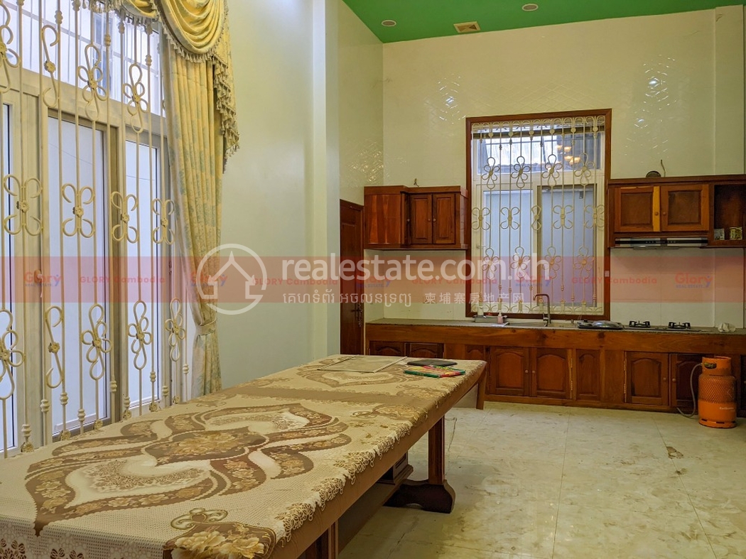 14-Beds-King-Villa-For-Rent–Phnom-Penh-Thmei-Close-To-AEON-Mall-2-Img4.jpg