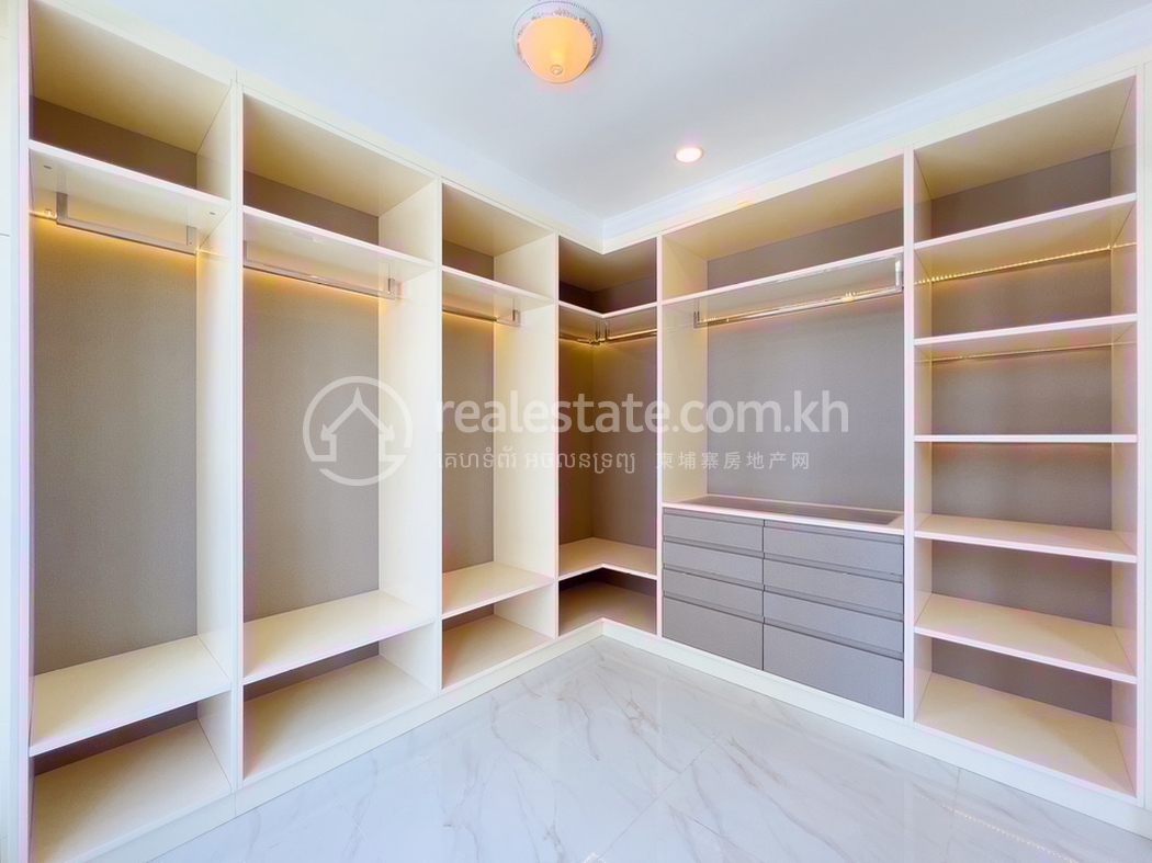 residential Villa for rent v Nirouth ID 233153 13