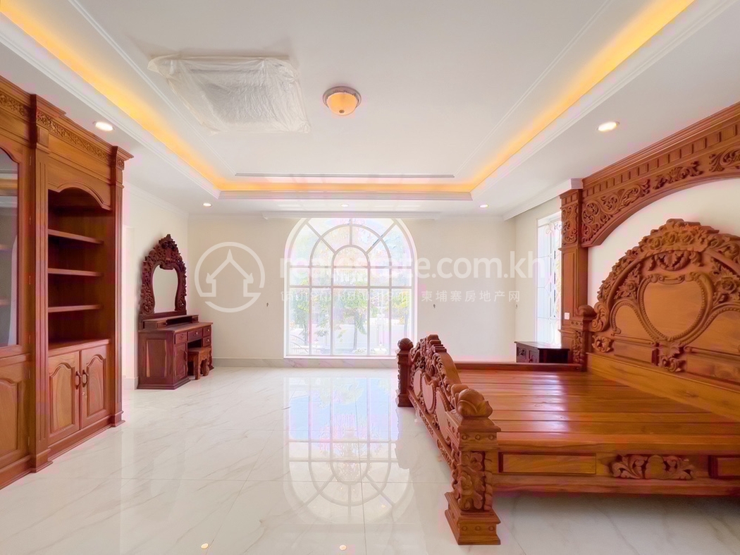 residential Villa for rent v Nirouth ID 233153 8