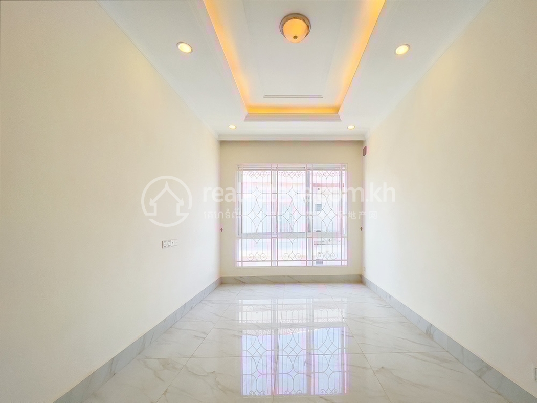 residential Villa for rent v Nirouth ID 233153 14