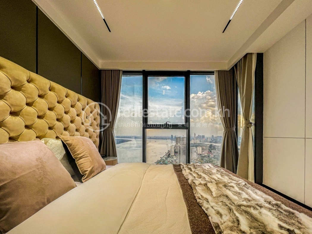 Morgan Penthouse Bedroom (1).jpg