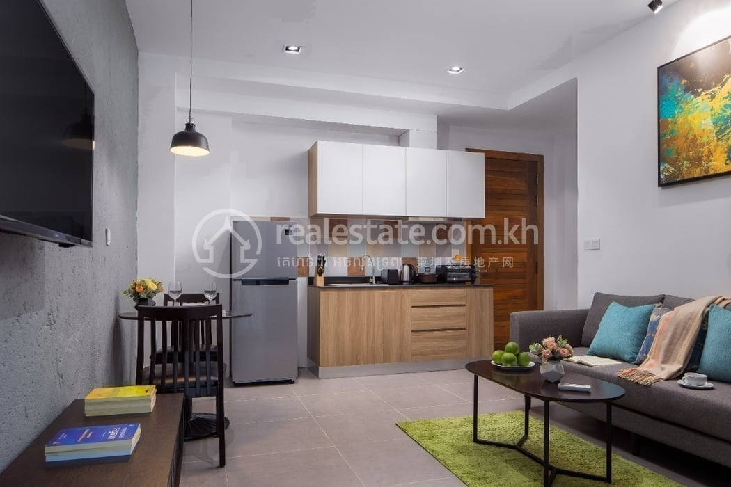 Unit one bedroom flat Type C-dining and living space.jpg