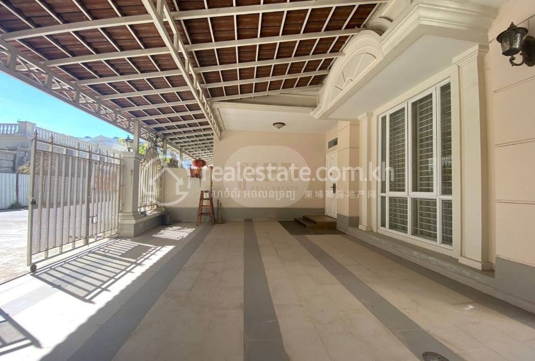 residential Twin Villa for sale v Preaek Ta Sek ID 235950 6