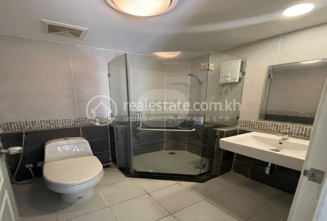 residential Twin Villa for sale v Preaek Ta Sek ID 235950 9
