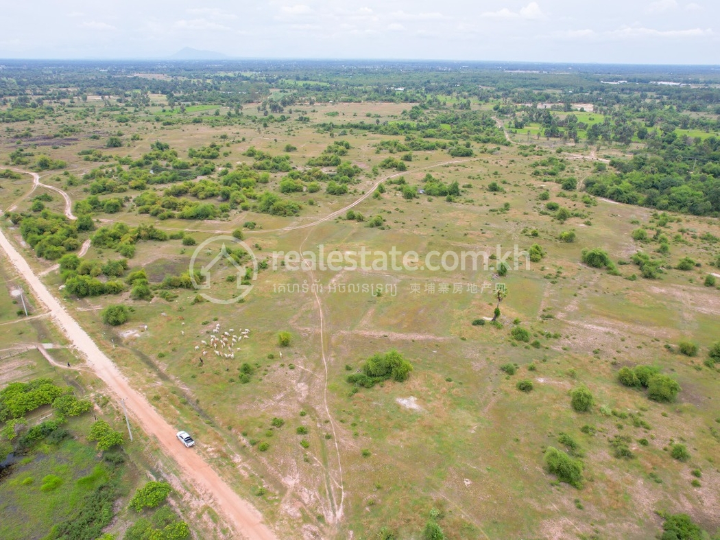9.2-Hectares-Land-for-Sale-Odong-District-Kampong-Speu-img3.jpg