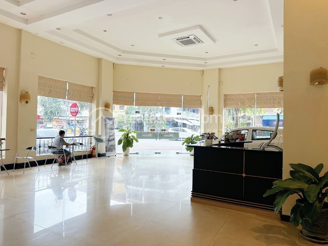 office spaces for rent in daun penh (18).jpeg