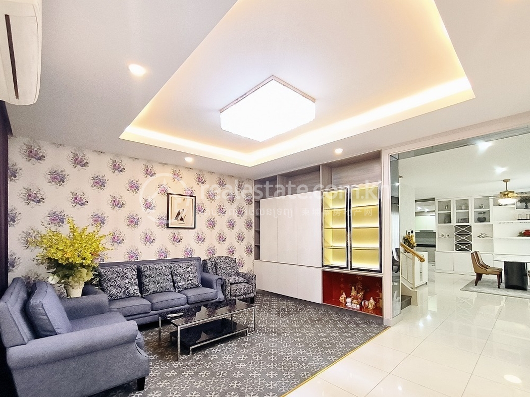 Twin Villa for rent in Borey Peng Huoth Beoung Snor (1).jpeg
