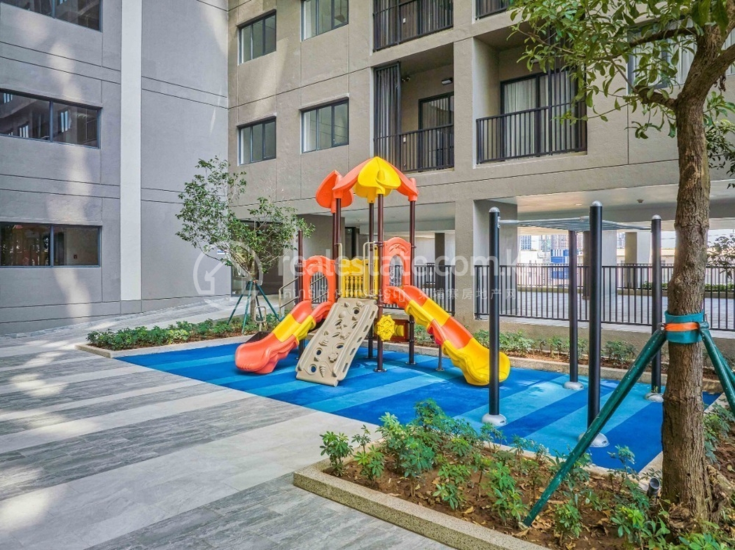 ne-Park Land Condo TK_0014.jpg