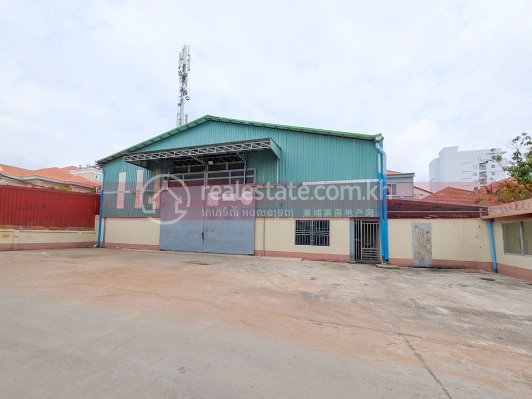 600 Sqm Affordable Warehouse for Lease Near Hanoi Blvd Sen Sok Area Img1.jpg