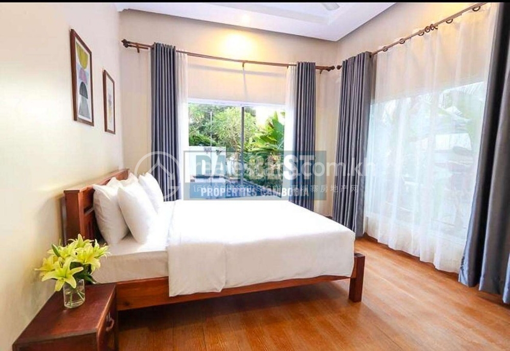 Private-Villa-3-Bedroom-With-Swimming-Pool-For-sale-in-Siem-Reap-Bedroom-2.jpg