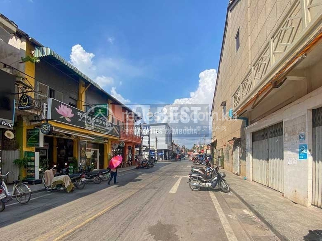 Shophouse in Siem Reap - Svay Dangkum-2.JPG