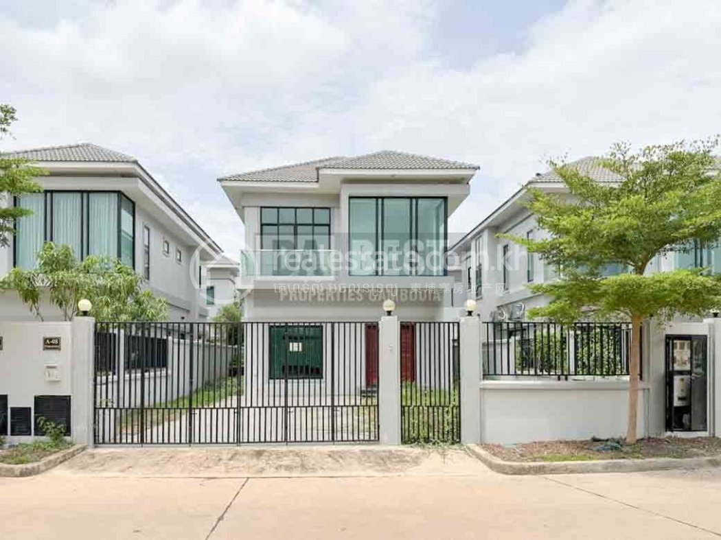 4 Bedroom House For Sale With Lake View In Siem Reap - Cambodia-4.JPG