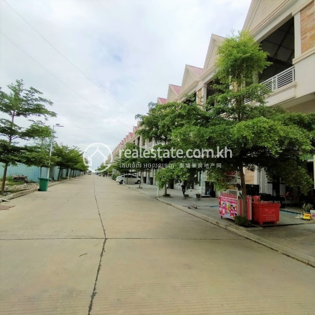 6e672c58-1a09-4669-8de6-8d1005f4d7b5 copy.jpg