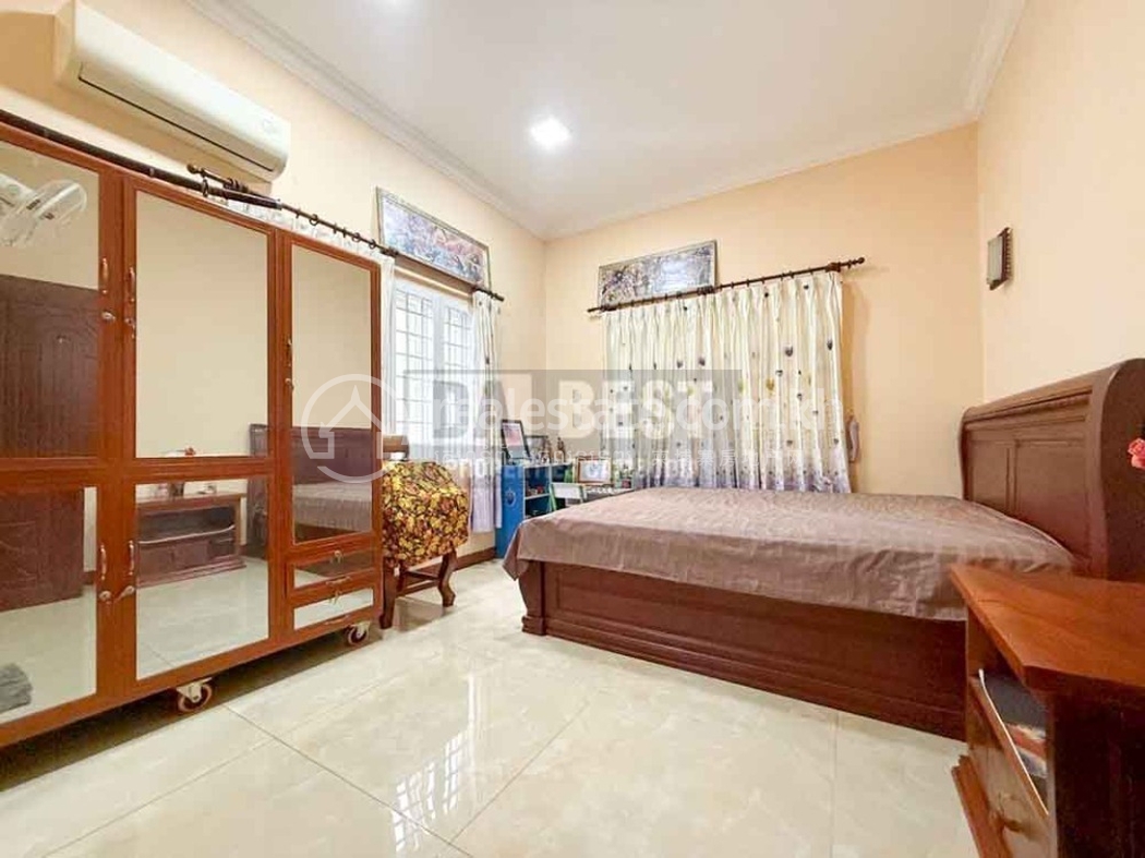 8 Bedroom House For Rent In Siem Reap - Cambodia-13.JPG