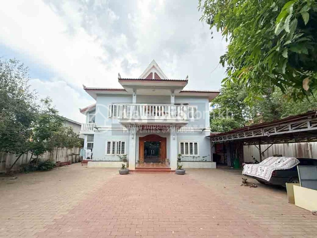 8 Bedroom House For Rent In Siem Reap - Cambodia-4.JPG