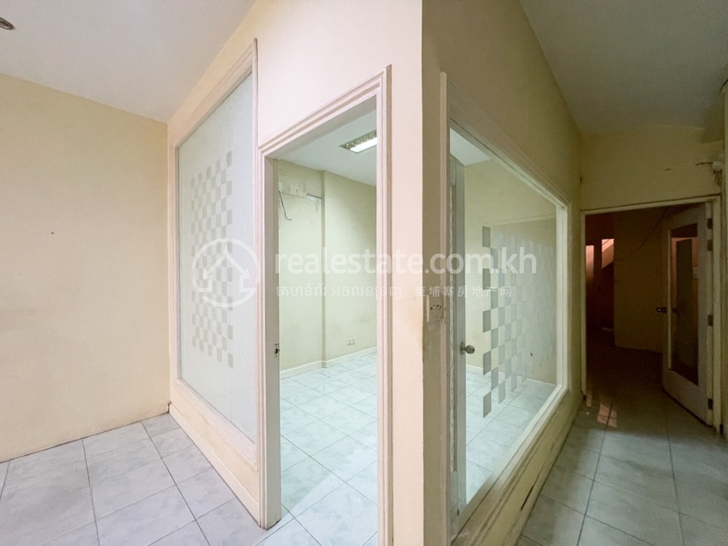 Edited R-3884 (7).jpg