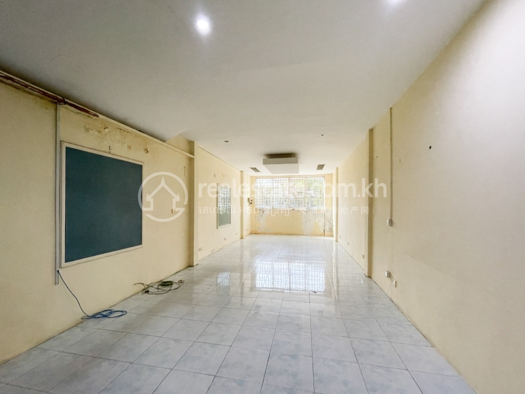 Edited R-3884 (8).jpg