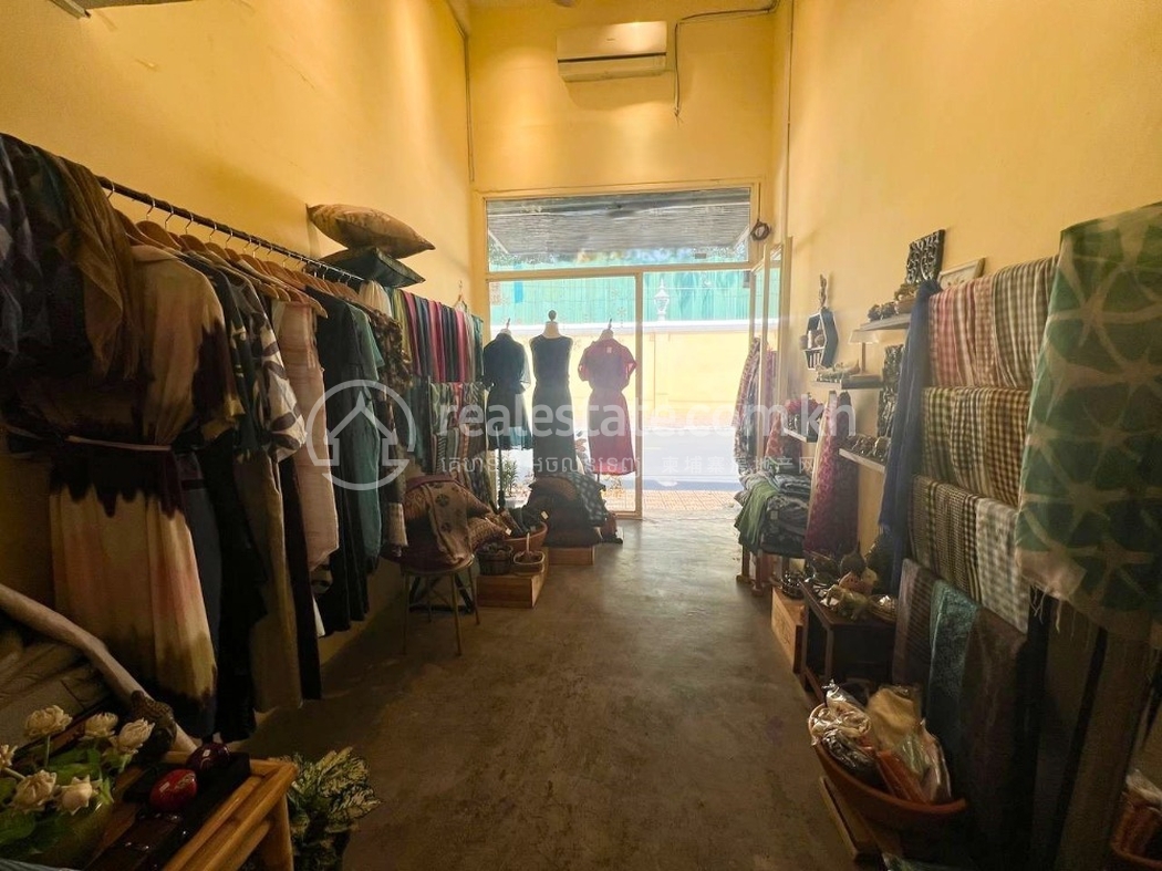 Edited R-7001-reakh-478596 (3).jpg