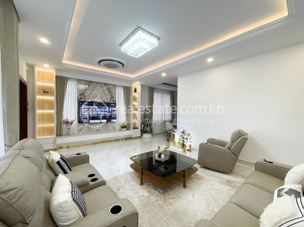 Edited R-7133-IMG_3003 (3).jpg