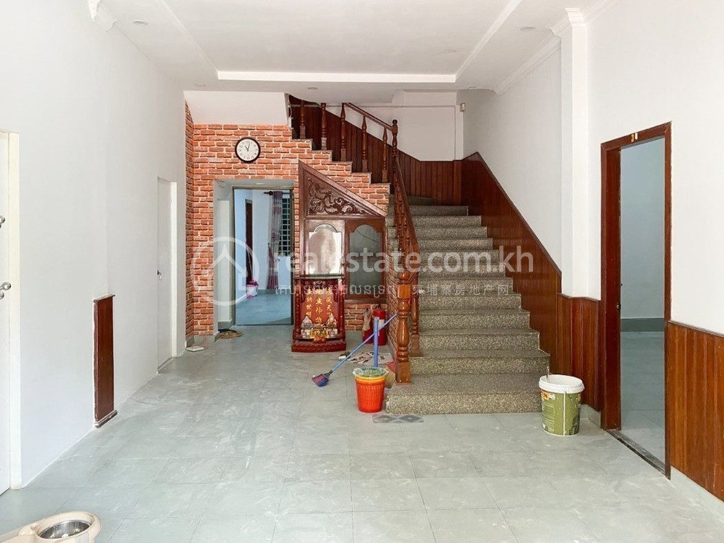 Edited R-7160-reakh-IUY14578 (7).jpg