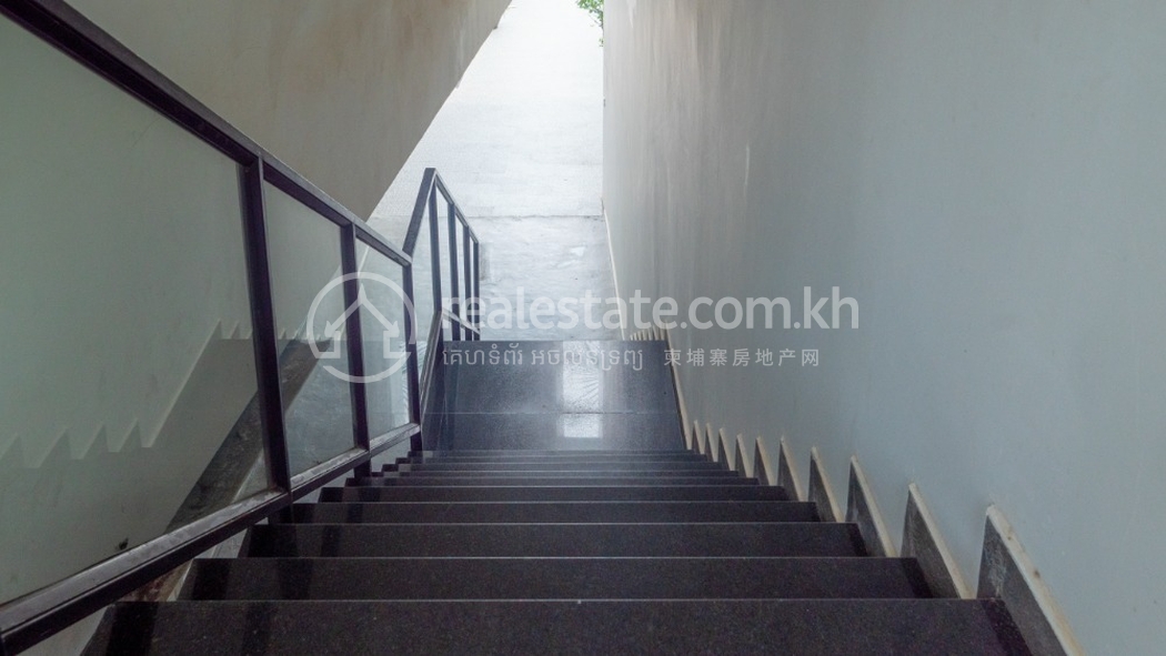 Edited R-7203-Reakh-478292 (34).jpg