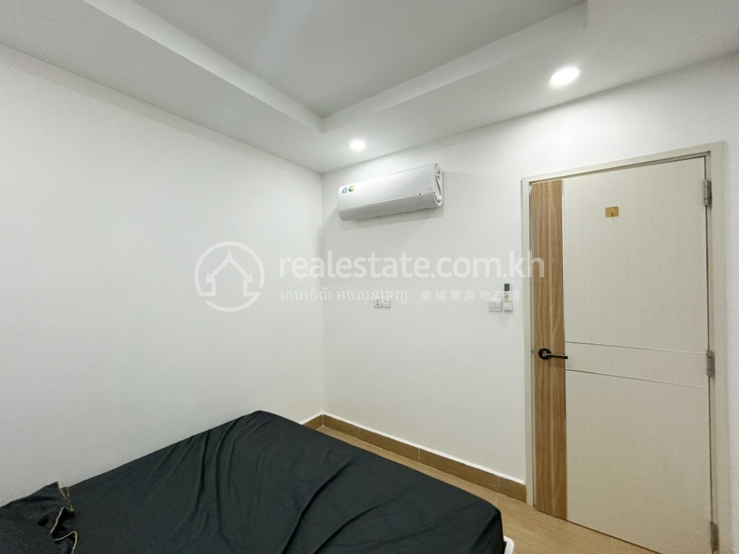 Edited R-7220-REAKH47RA201 (3).jpg