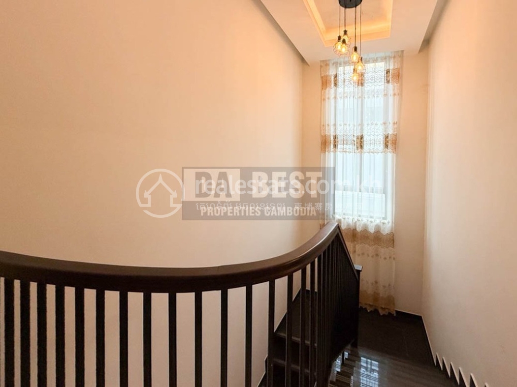 Modern 4 Bedroom House For Sale In Siem Reap - Cambodia-6.JPG