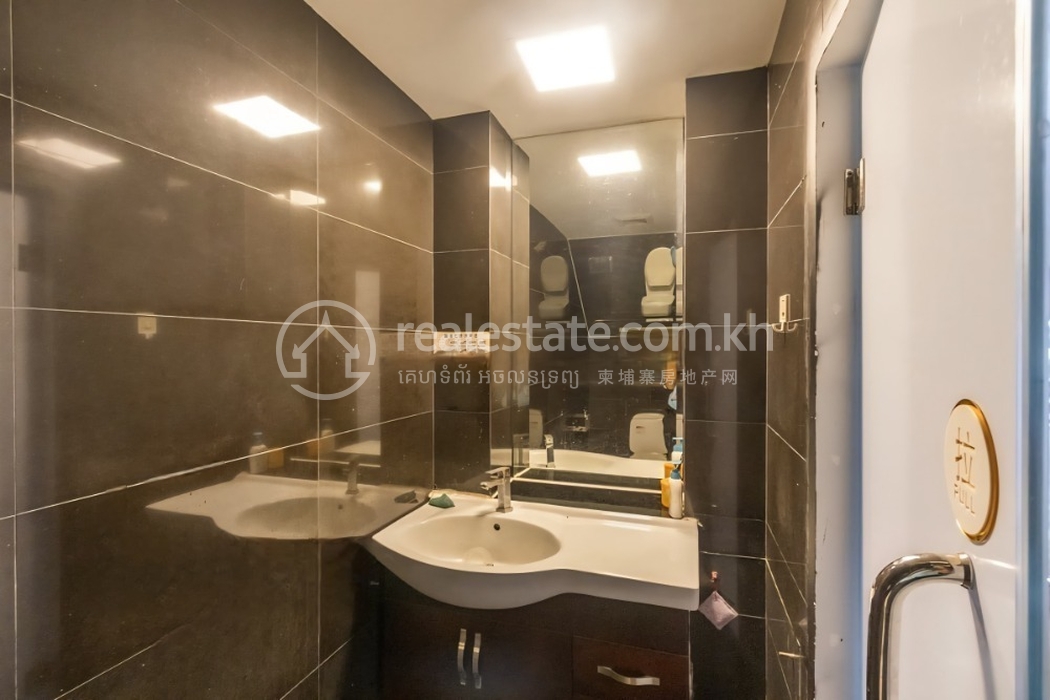 5_floor_commercial_building_for_rent_in_tumnob_tuek_292390174782167846350866.jpg