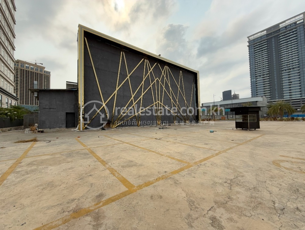 Edited R-6692 IMG_5834 (5).jpg