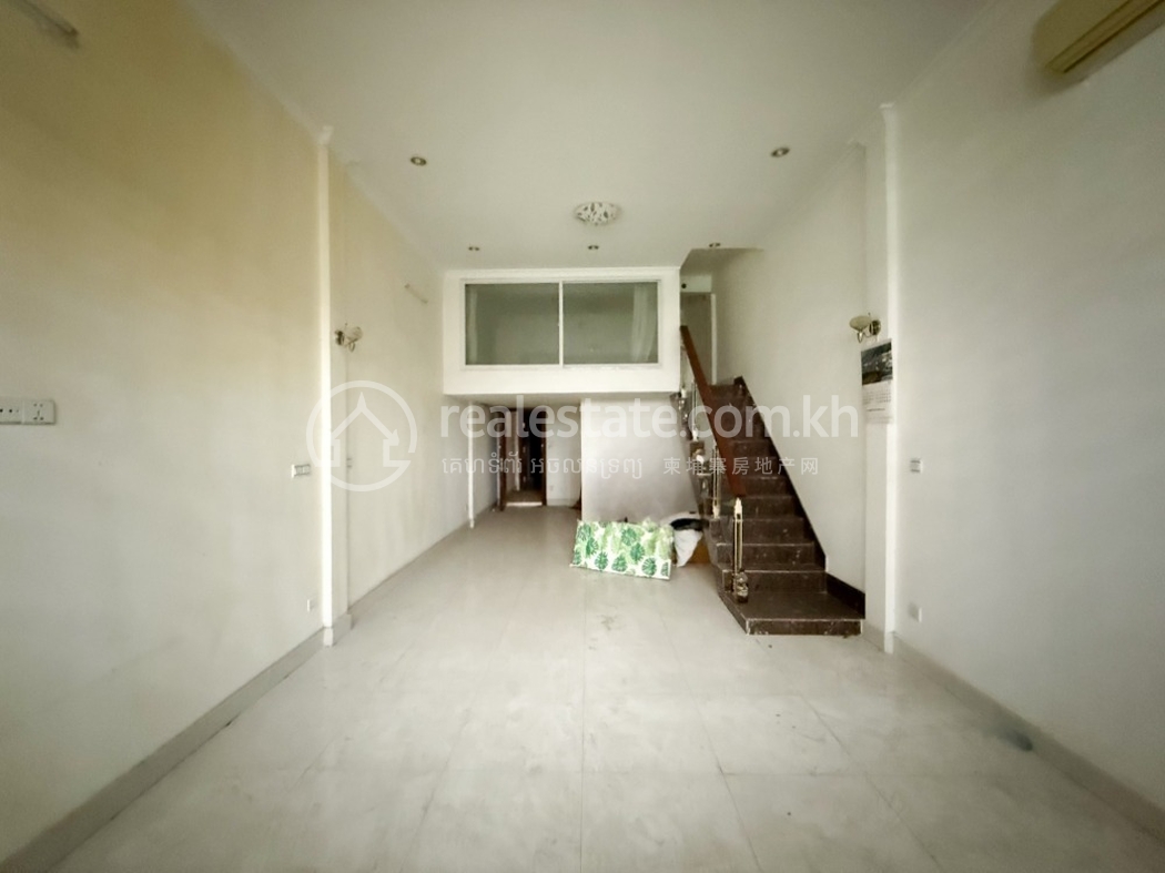 Edited R-7397 IMG_8819 (9).jpg
