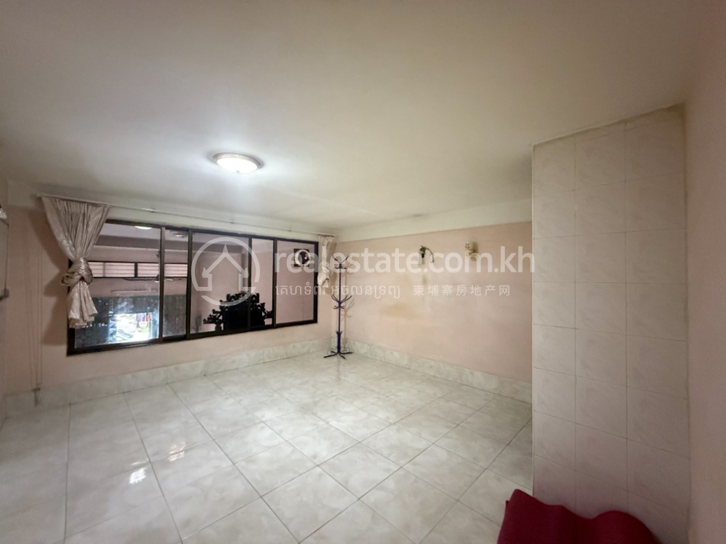 Edited RAEKH-7509 455896 IMG_9343 (6).jpg