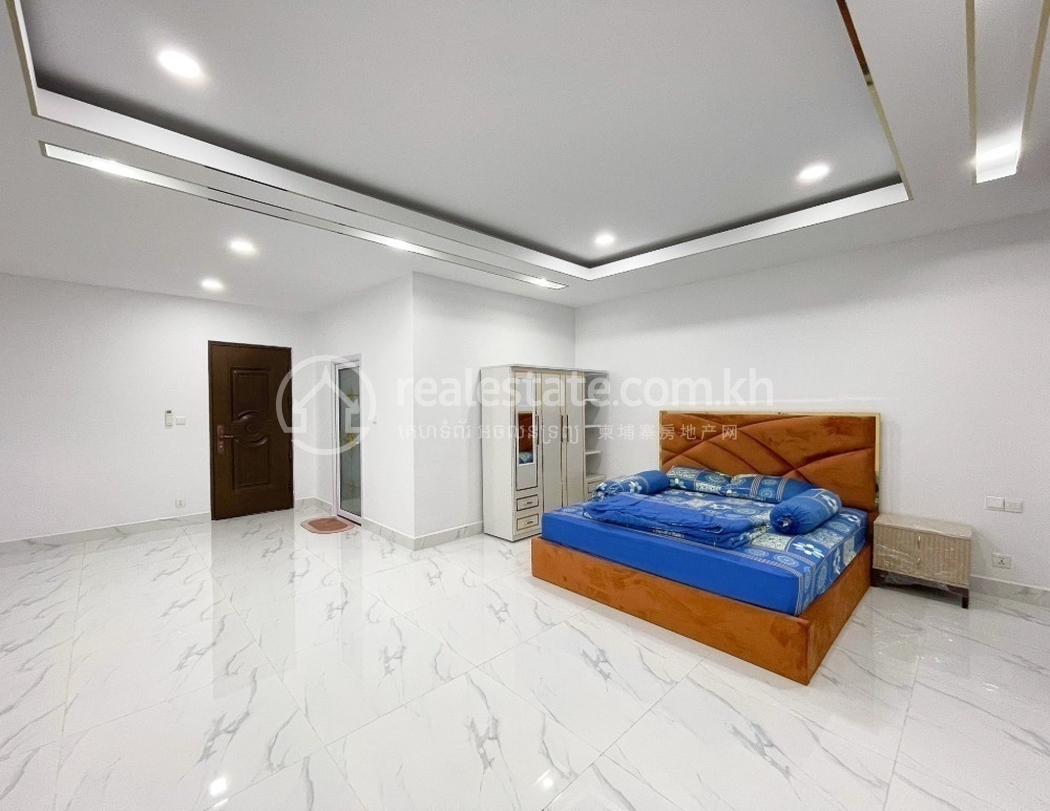 Edited REAKH-7408-47859200 (23).jpg