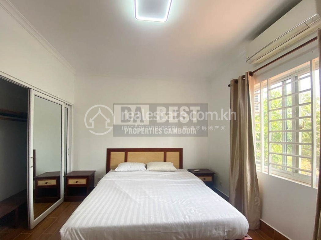 House For Sale-2.jpg