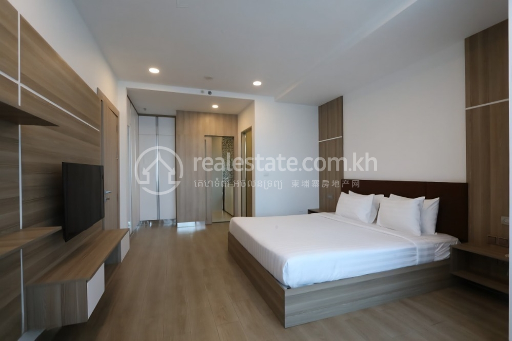292390_luxurious_3_bedrooms_serviced_apartment_for_rent_in_bkk1 (8).jpg
