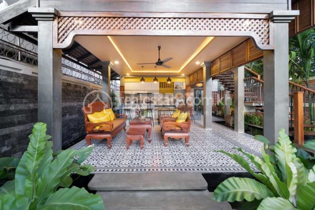 Charming 3 Bedroom Wooden House For Rent In Siem Reap - Cambodia (16).jpg